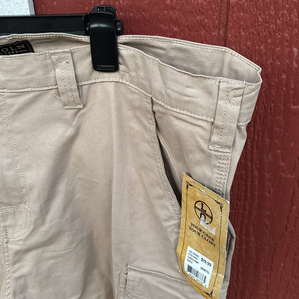 NWT Lincoln Outfitters Flex Cargo Tan Shale Shorts Men’s 48W Stain Resistant - Picture 3 of 16